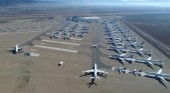 Una veintena de aviones estacionan en el aeropuerto de Teruel rozando el límite de su capacidad. Foto: abc.es