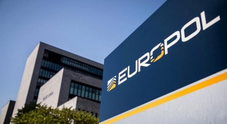 Europol advierte sobre la falsificación de certificados de pruebas Covid