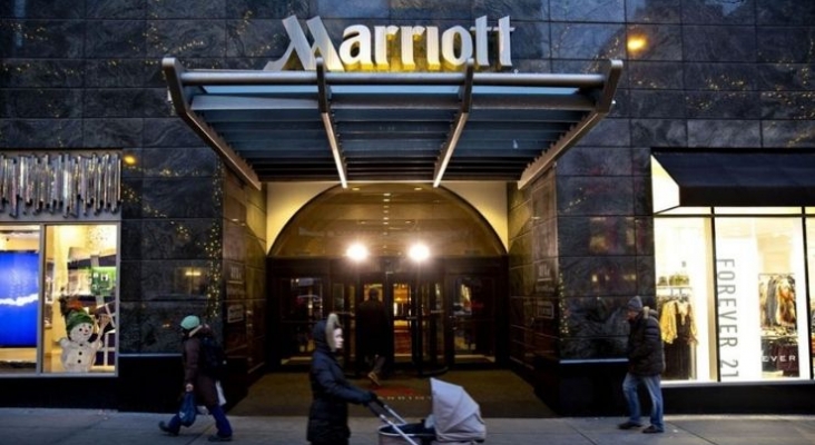 Cadena hotelera Marriott pagará un extra a los empleados para incentivar la vacunación. (Daniel Acker/Bloomberg © 2018 BLOOMBERG FINANCE LP)