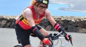 Una turista alemana de 73 años, fiel al Ironman de Lanzarote