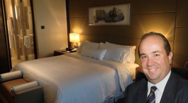 Cómo elegir el mejor colchón para la cama de un hotel