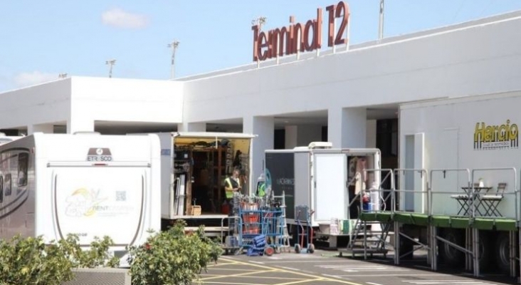 Rodaje de la película 'The Family' en el aeropuerto de Lanzarote. Fotos: Sergio Betancort