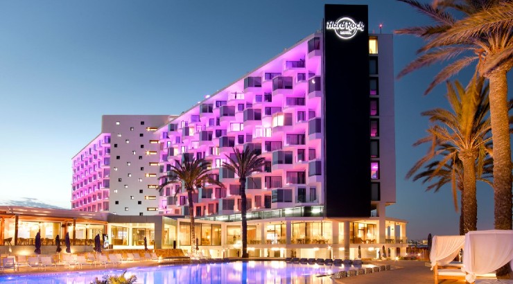 Hard Rock Hotel Ibiza tendrá la pantalla Led curva más grande del mundo | Foto de Hard Rock Hotels