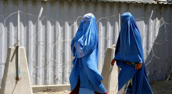 Marruecos prohibe la fabricación y venta del burka
