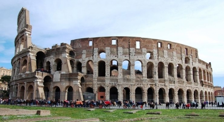 Tras las críticas, Italia exigirá una cuarentena de cinco días a los viajeros de la UE