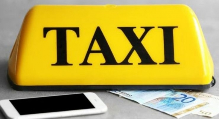 Hoteleros de Valencia reclaman nuevas licencias de taxi para atender el crecimiento de reservas