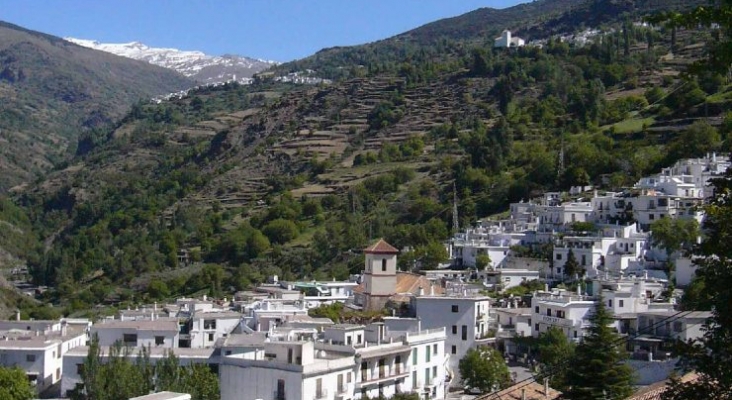 Un sacerdote fomenta el turismo religioso en Granada