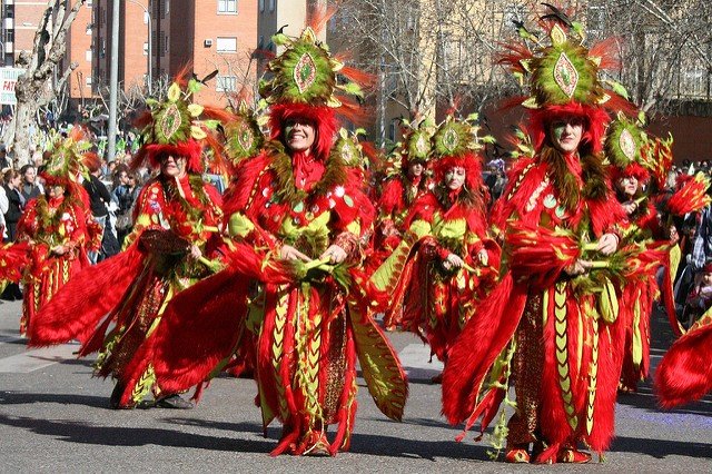 Luces, cámara y ¡disfraz! España se viste de carnaval