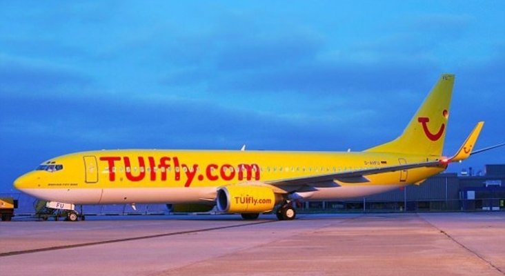 Azafata aterriza avión después de desmayo del copiloto. Foto de TUIfly