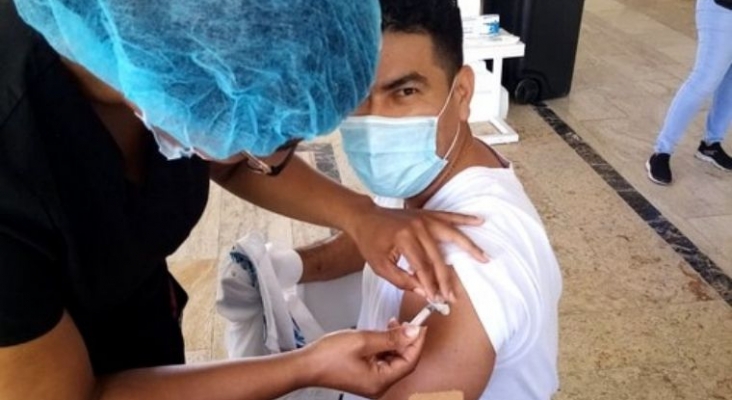 Meliá comienza a vacunar a sus 2.200 trabajadores en Punta Cana (R. Dominicana) | Foto: Meliá Hotels International