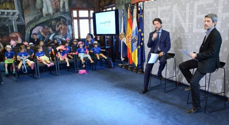 Carlos Alonso, presidente del Cabildo de Tenerife, y Alberto Bernabé, Consejero de Turismo de Tenerife presentando #YoSoyTenerife