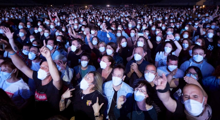 El concierto de Love of Lesbian ante 5.000 personas: "Sin impacto en la transmisión del Covid" |Foto: rtve.es