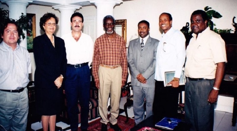 Luis Riu junto a PJ Patterson presidente Jamaica en el centro