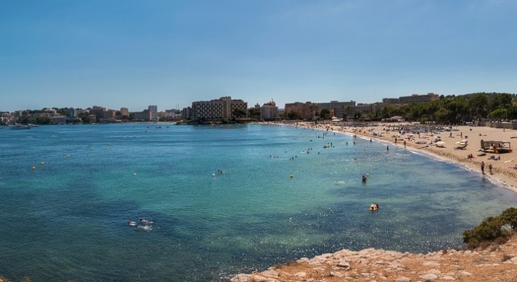 Playa de Palmanova, en Mallorca. Playa de Palmanova, en Mallorca.