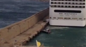 Un crucero choca contra el muelle de Civitavecchia (Roma)