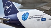 Lufthansa y BASF lanzan la tecnología de "piel de tiburón" para reducir las emisiones de los aviones