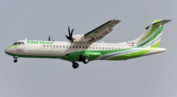 Avión de Binter Canarias | Foto: Steve Mills,  (CC BY-SA 2.0)