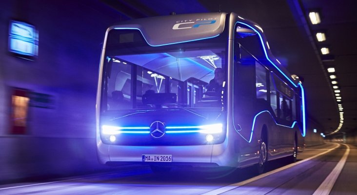 Mercedes diseña el autobús del futuro
