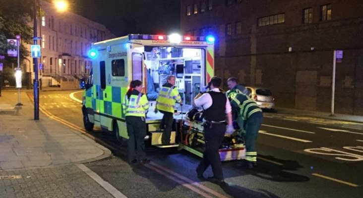 Una furgoneta atropella a varios musulmanes en Londres