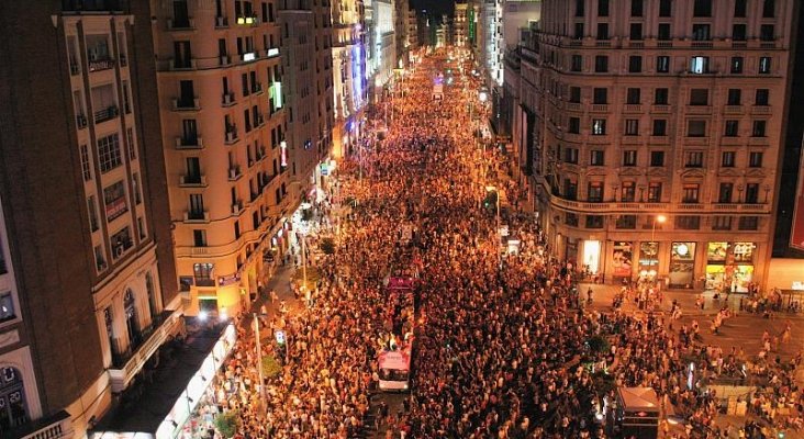 Gran Vía de Madrid durante el Orgullo Gay