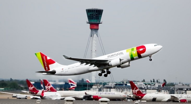 Avión de la TAP