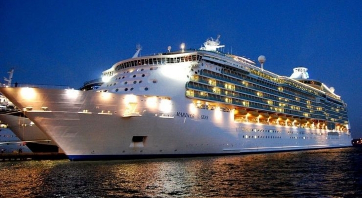 Royal Caribbean busca personal para sus cruceros