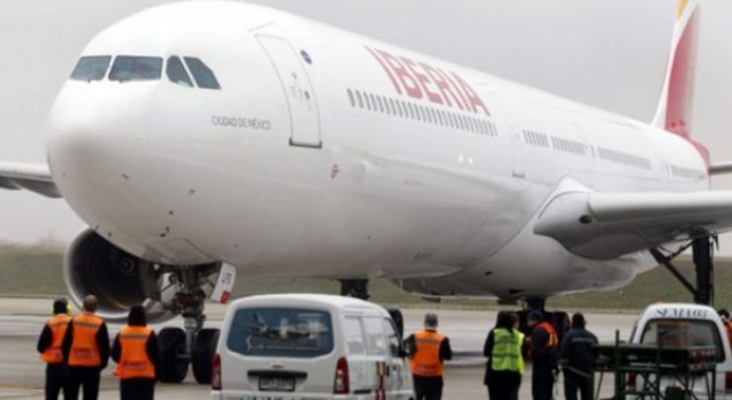 Iberia Express selecciona personal de cabina