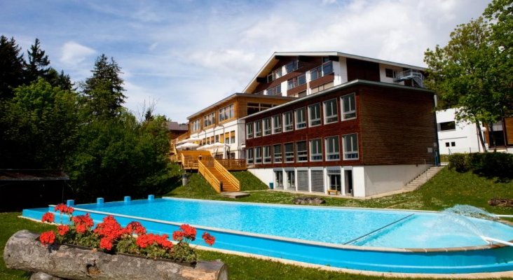 150.000 euros por trabajar en los mejores hoteles