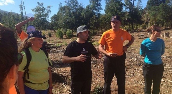 El Tenerife Walking Festival cumple su compromiso de “huella cero” con la plantación de especies de monteverde