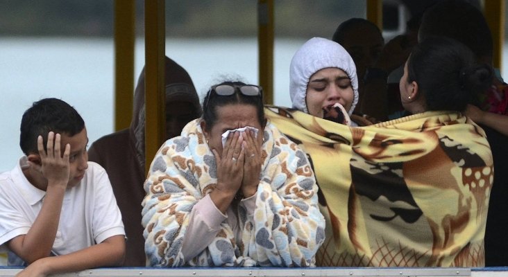 Un naufragio deja 10 muertos y 10 desaparecidos