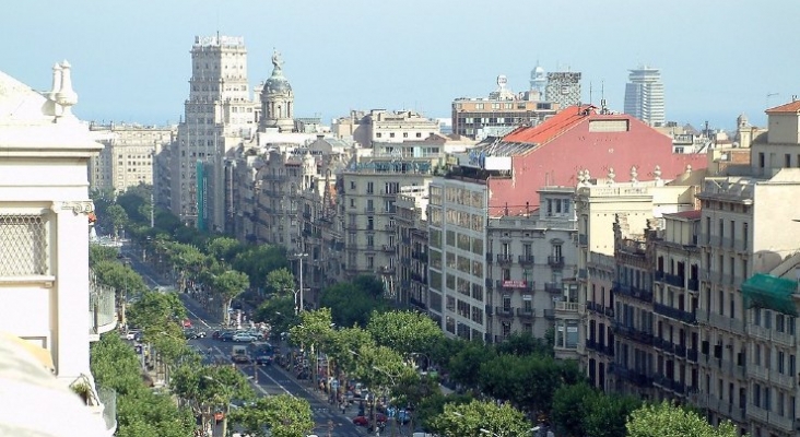 300 profesionales turísticos se concentran en Barcelona para pedir más ayudas  “Estamos arruinados”. Foto de Jesse Varner