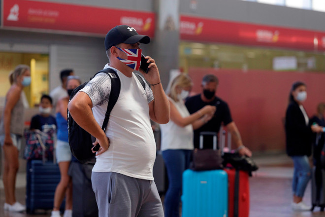 Turista británico en un aeropuerto | Foto: Archivo