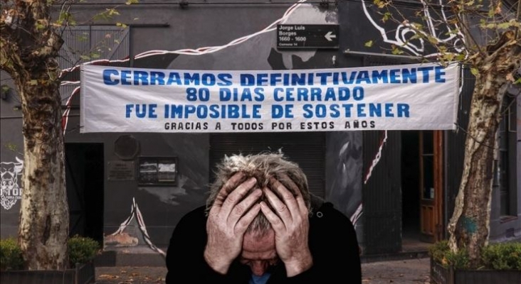 Ya han quebrado 11.800 hoteles y restaurantes en Argentina. Foto de aa.com.tr