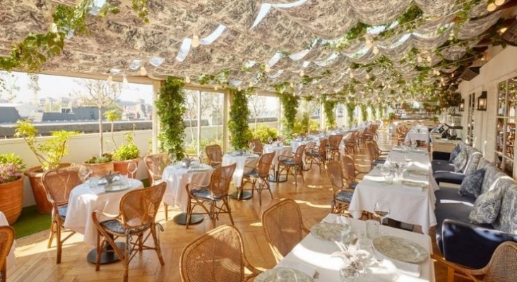 Imagen del interior del restaurante Dior at Alto | Foto standard.co.uk / Dior