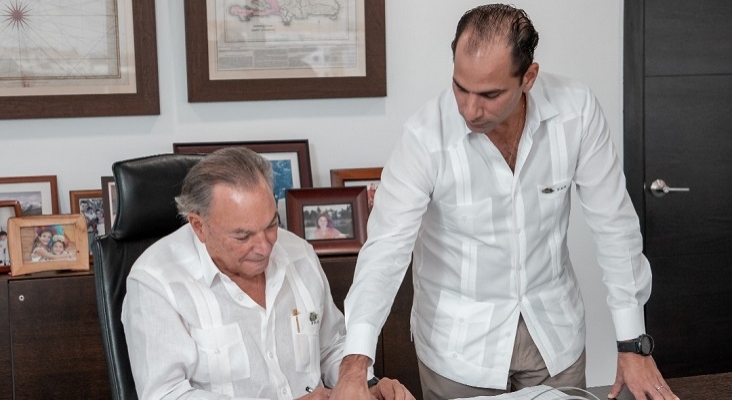 Frank Rainieri junto a su hijo Frank Rainieri junto a su hijo