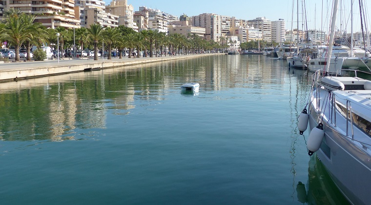 Geneseas Marina puerto Mallorca robot aspiradora
