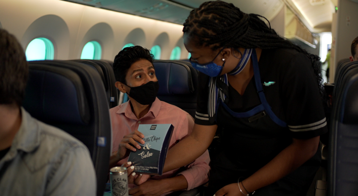 Menú a bordo de avión de United