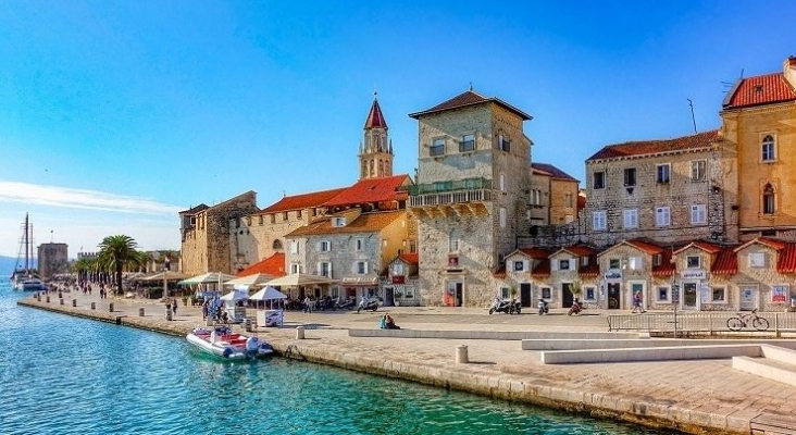 Centro histórico de Trogir, Croacia.