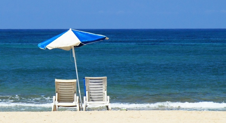 Oropesa del Mar (Castellón) también prohíbe reservar espacio en primera línea de playa 