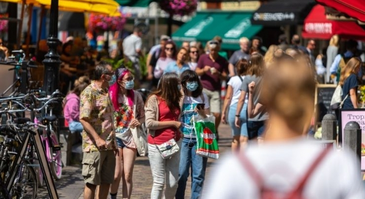 El sector turístico británico alza la voz para exigir PCR más baratas