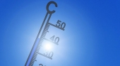 La prensa británica alerta a sus turistas de que sufrirán olas de calor “récord” en España