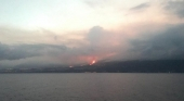 Vista de la erupción desde el mar. Ministerio de Transportes, Movilidad y Agenda Urbana