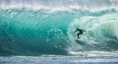 El deporte atrae a un millón de turistas a Tenerife | Surf en Playa de las Américas, Tenerife