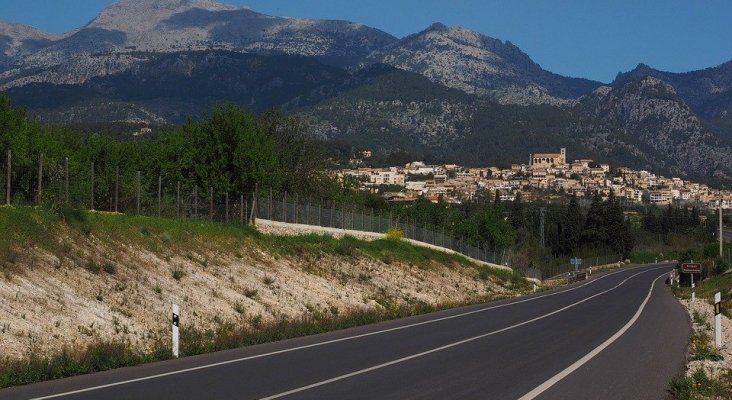 Proponen no invertir en carreteras para vaciar Baleares de turistas