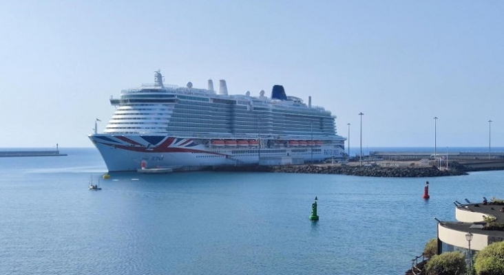 El Iona en el Puerto de Arrecife | Foto: Cabildo de Lanzarote