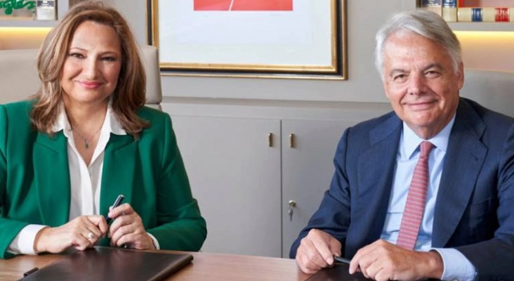 Marta Álvarez, presidenta de El Corte Inglés, junto a Ignacio Garralda, presidente de Mutua Madrileña