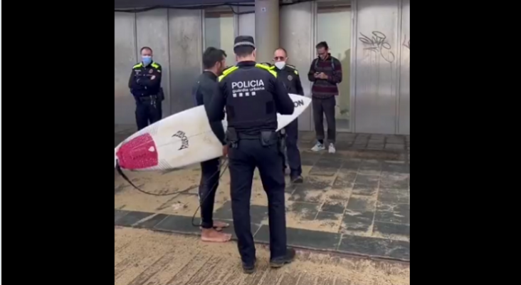 La Federación Española de Surfing arremete contra el Ayto. de Barcelona| Captura del vídeo compartido por la FES