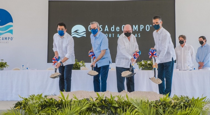 Primer palazo que da comienzo a la ampliación del hotel Casa de Campo (La Romana, República Dominicana).