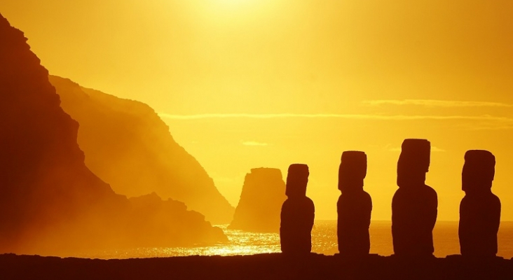 La Isla de Pascua (Chile) reabrirá al turismo, a pesar del rechazo de los rapanui