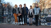 Preocupación en Países Bajos por los jóvenes que se contagian el Covid deliberadamente